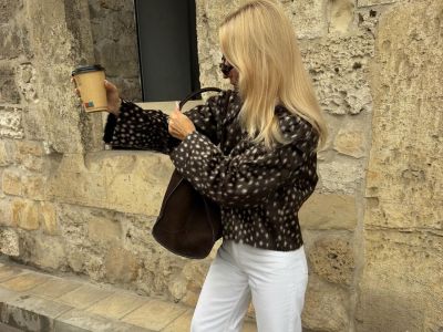 Deer Print: Η νέα, παιχνιδιάρικη εκδοχή του animal print που βλέπουμε παντού