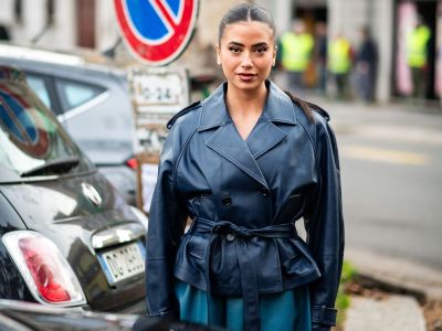 Τα πιο stylish trench coats, που θα βρεις σήμερα και θα τα φοράς κάθε βροχερή μέρα