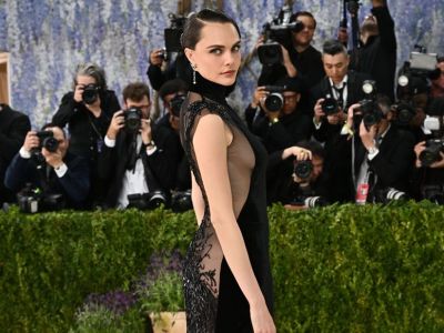 Met Gala 2026: Όλα τα iconic beauty looks live από τα σκαλοπάτια του Metropolitan Museum of Art