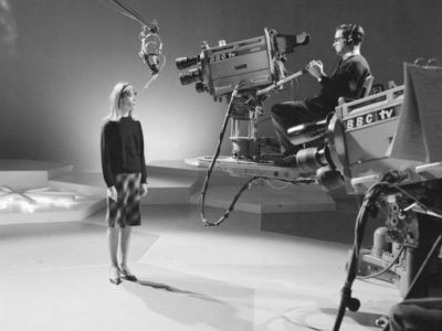 Fashion & Eurovision: Πώς συνδέονται περισσότερο από ποτέ & τα πιο iconic looks στην ιστορία