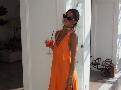 Sunset orange: Το καλοκαιρινό χρώμα που ταιριάζει σε κάθε επιδερμίδα και στυλ