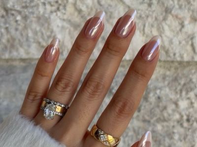 Vanilla latte glaze nails: Το μανικιούρ που θα αντικαταστήσει τα glazed donut nails το φθινόπωρο