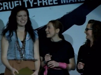 Σπουδές μόδας και δημιουργίες μακιγιάζ: μαζί από την The Body Shop