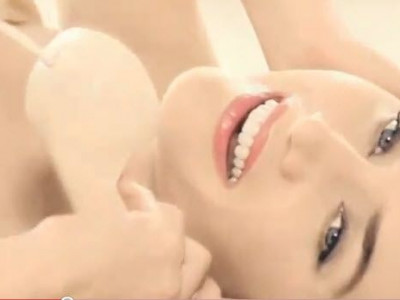 H Kate Winslet και η γυμνή πλευρά της Lancôme