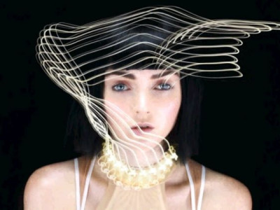 H ηθοποιός Lily Cole πρωταγωνιστεί στο βίντεο για το νέο Mini Cooper