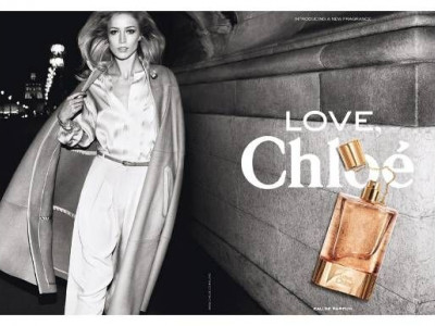 Love, Chloe: Τα γυρίσματα της διαφήμισης σας φτιάχνουν τη μέρα
