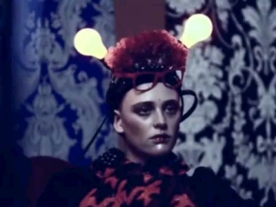 Καλώς ήρθατε στη Βικτωριανή εποχή, μέσα από το φακό της Ιταλικής Vogue