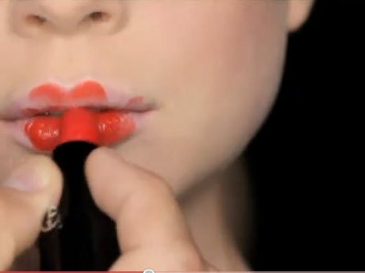 Πορτοκαλί κραγιόν: Απλώστε το σωστά