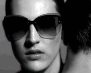 YSL γυαλιά σε ασπρόμαυρο καμβά