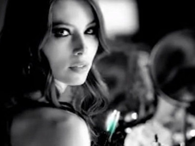 Τα μαύρα μάτια της Jessica Biel