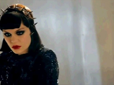 Ένα ανερχόμενο fashion icon από τη Βρετανία στην ιταλική Vogue