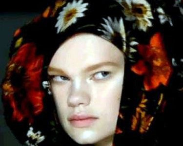 Στα παρασκήνια της ιταλικής Vogue με επτά newcomers μοντέλα