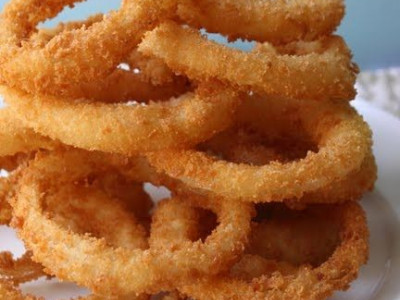 Τραγανά χρυσά δαχτυλίδια