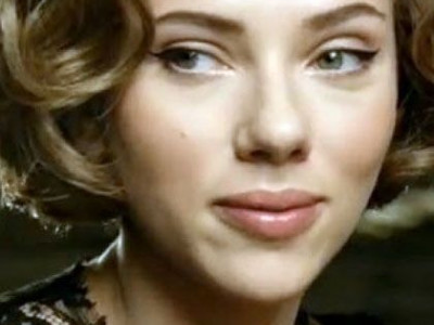 Τι είναι αυτό που ψάχνει η Scarlett Johansson;