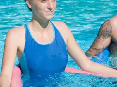 Aqua Aerobics για γραμμωμένους κοιλιακούς (και όχι μόνο)