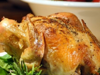 Φτιάξτε το θρυλικό «κοτόπουλο αρραβώνων»