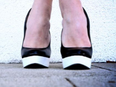 Αναβαθμίστε τις παλιές, μαύρες γόβες σας