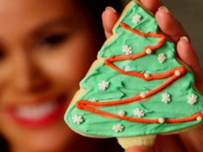 Μάθετε πώς να διακοσμήσετε τέλεια τα χριστουγεννιάτικα μπισκότα