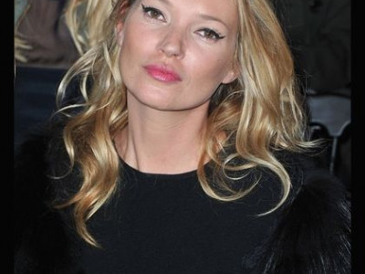 Βήμα-βήμα: Το sexy cat eye της Kate Moss