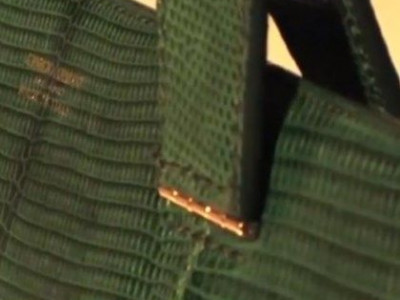 Πώς φτιάχνεται μία τσάντα Giorgio Armani