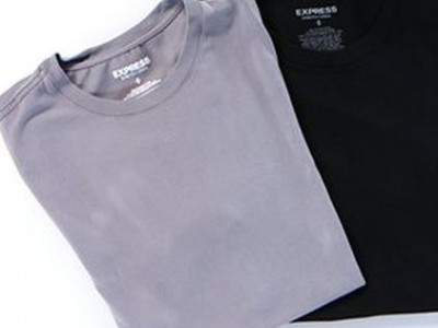 Πώς να διπλώσετε τέλεια το t- shirt σας