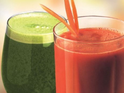 Μαγικές συνταγές: Δοκιμάστε αυτούς τους δύο αποτοξινωτικούς χυμούς και κάψτε το περιττό λίπος