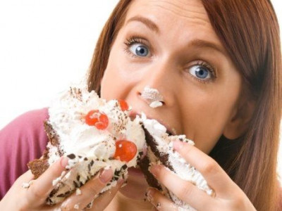 Είσαστε λαίμαργοι; 4 συμβουλές για να τρώτε λιγότερο!