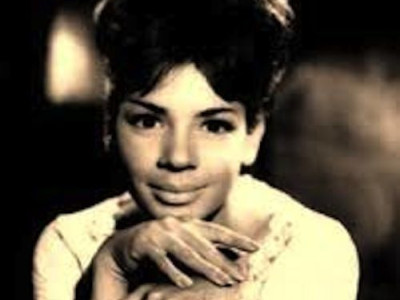 Where do i begin .. Love Story ~ Shirley Bassey