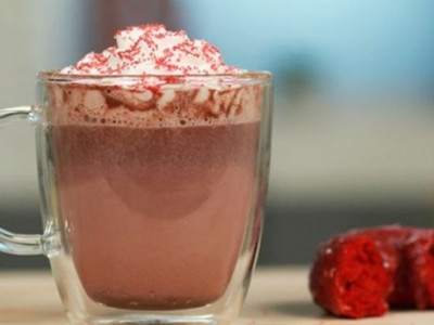 Red Velvet: Η αγαπημένη γεύση cupcake, τώρα σε ρόφημα!