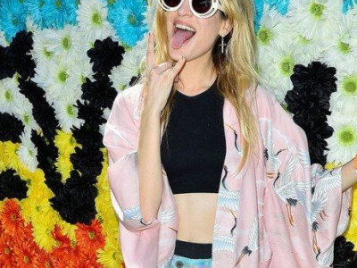 Παστέλ αποχρώσεις: 3 τρόποι να φορέσετε την τάση του Καλοκαιριού