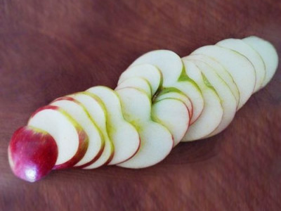 Smart tip: Καθάρισε το μήλο σου σε 30 δευτερόλεπτα