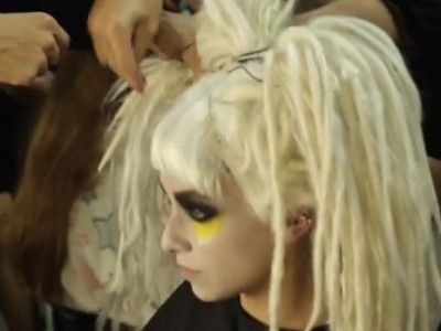 Αυτό το ponytail δεν μοιάζει με τα άλλα! Δείτε πώς θα το φτιάξετε!