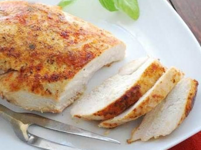 Σας «βγαίνει» το κοτόπουλο σκληρό και άνοστο;  Σας έχουμε τη λύση!