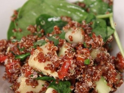 Η πιο νόστιμη σαλάτα με κινόα που έχετε δοκιμάσει ποτέ!