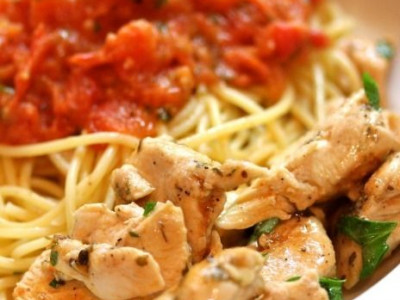 Διαλέξτε την αγαπημένη σας: Τρεις διαφορετικές και πεντανόστιμες συνταγές με ζυμαρικά