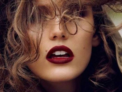 Velvet lips: Πώς θα πετύχεις αυτό το trend στα χείλη σου σε λιγότερο από 1’!