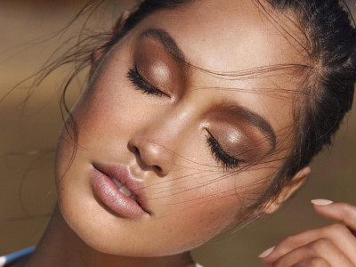 Bronze μακιγιάζ: Δες πώς θα το πετύχεις σε λιγότερο από 5 λεπτά!