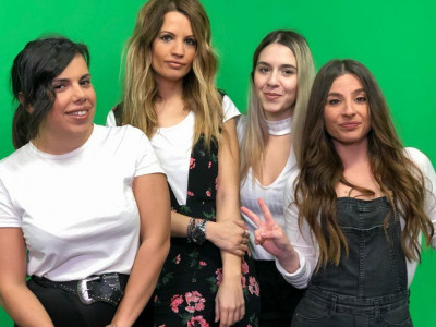 Παγκόσμια Ημέρα της Γυναίκας: Πώς θα ένιωθες αν σου απαγόρευαν να χρησιμοποιείς κινητό;