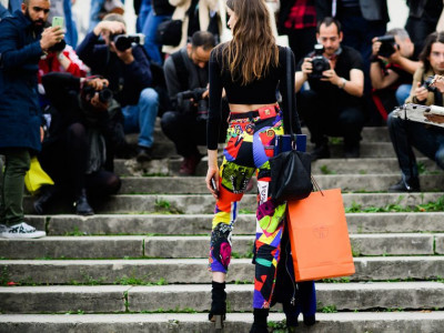 Paris Fashion Week: Πώς συμπεριφέρονται οι αληθινές stars του street style σε ένα video