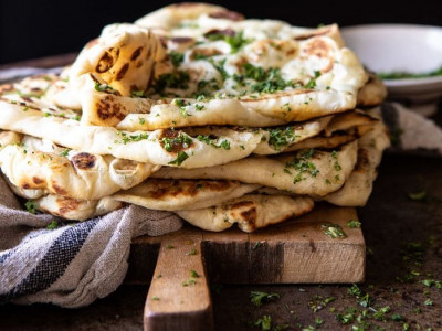 Τα σκορδόψωμα στην πιο gourmet τους εκδοχή. Δες πώς θα τα φτιάξεις