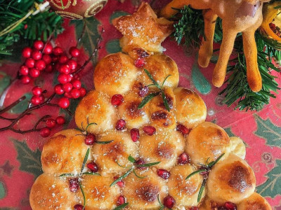 Το αλμυρό χριστουγεννιάτικο δέντρο με μοτσαρέλα είναι το απόλυτο σνακ των εορτών