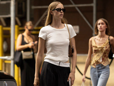 5 τρόποι να συνδυάσεις το λευκό T-shirt την άνοιξη