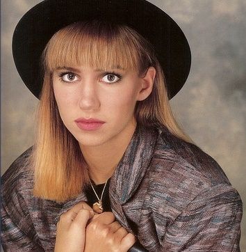 Θυμάστε την Debbie Gibson;