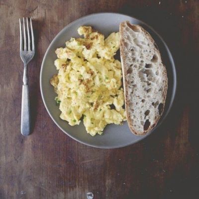 Scrambled Eggs: Ένα και μόνο υλικό θα κάνει τα αβγά σου ακόμη πιο νόστιμα