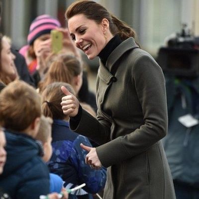 Η πιο ανατρεπτική της εμφάνιση: Η Kate Middleton με στενό μαύρο κολάν και μποτάκια