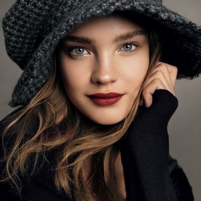 Το διάσημο μοντέλο Natalia Vodianova δηλώνει μια απλή, καθημερινή γυναίκα...