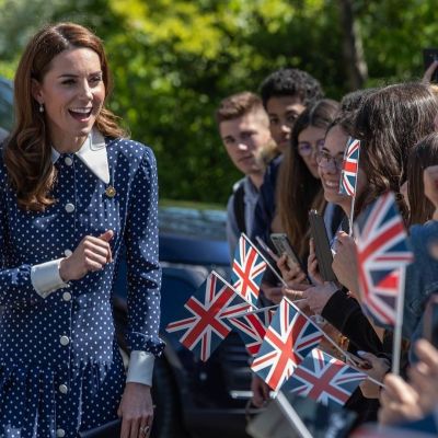 Το μυστήριο με το τα τσιρότα στα δάχτυλα της Kate Middleton συνεχίζεται: Τι συμβαίνει τελοσπάντων;