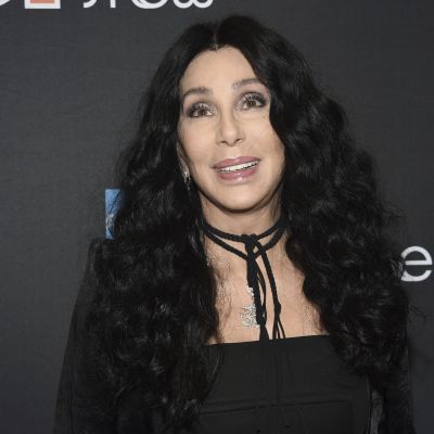 Cher: Πώς βοήθησε στη διάσωση του πιο μοναχικού ελέφαντα του κόσμου