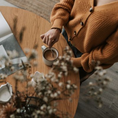 Πόσες κούπες καφέ κάνουν καλό στον εγκέφαλό σου; Την απάντηση δίνει ειδικός του Harvard