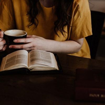 Κέρδισε ένα αντίτυπο του διεθνούς best seller «Νήματα που ενώνουν» της Κίκας Χατζοπούλου